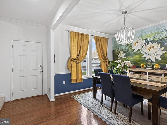 3rd image of 111 Sovereign Ct