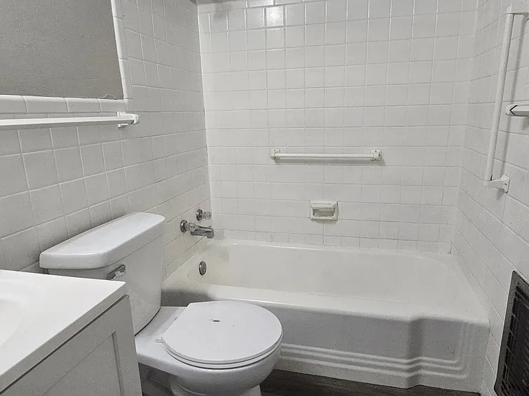 1434 N Campbell Ave #1434 — Photo 3