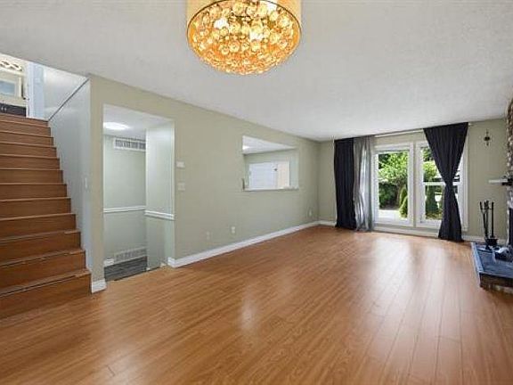 5th image of 1194 Colin Pl