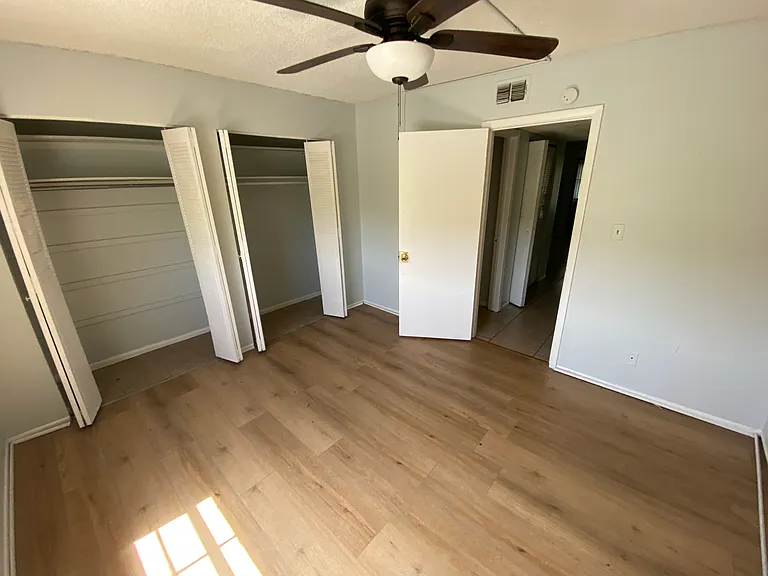 1450 Holden Ave #C — Photo 8