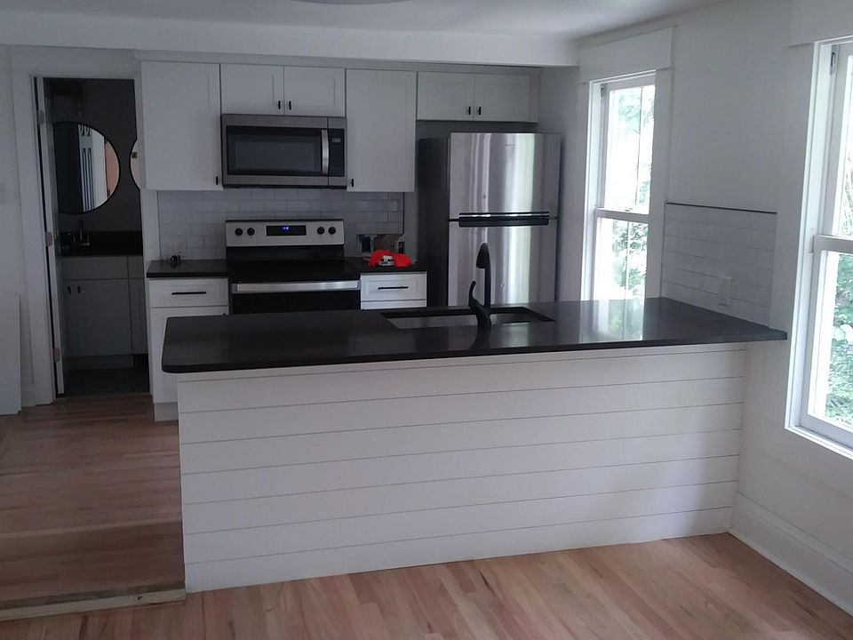 1st image of 260 Saint George St #10-B