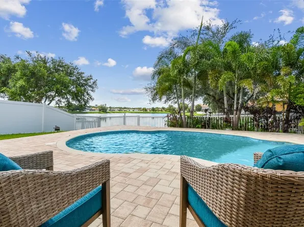 31111 Bridgegate Dr, Wesley Chapel, FL 33545