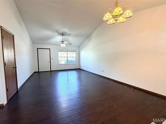 5th image of 4152 Jane Ln