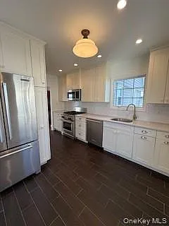 733 E Walnut St #UPPER — Photo 9