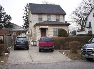18818 Tioga Dr, Jamaica, NY 11412