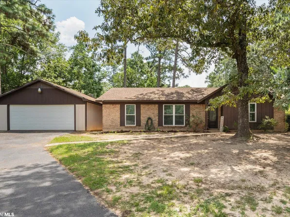 2481 Melanie Ct W, Semmes, AL 36575