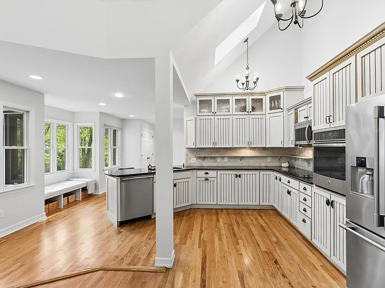 2 Red Creek Cir — Photo 17