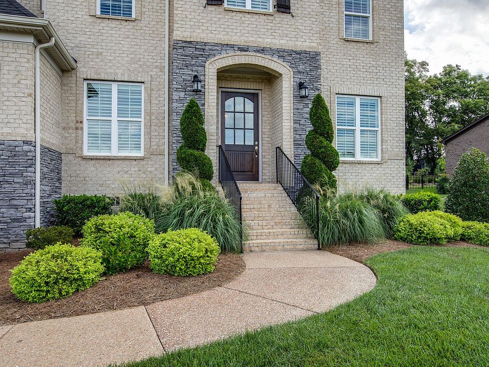 2nd image of 4139 Old Light Cir