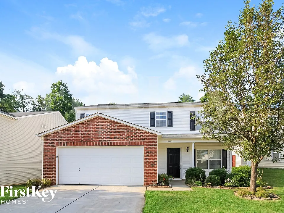 5367 Liberty Hall Cir
