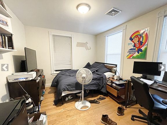 5th image of 275 Dorchester St #X