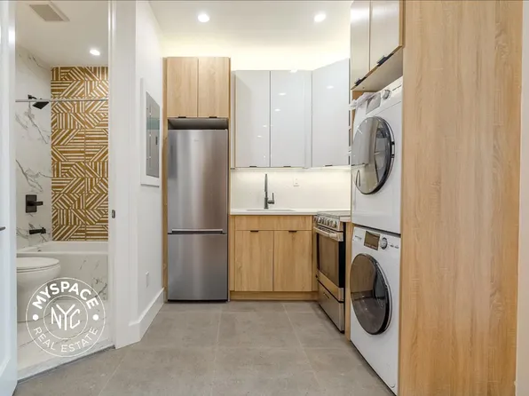 1468 Fulton Street image 1 of 10