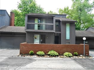 1046 Canyon View Rd #704H, Northfield, OH 44067