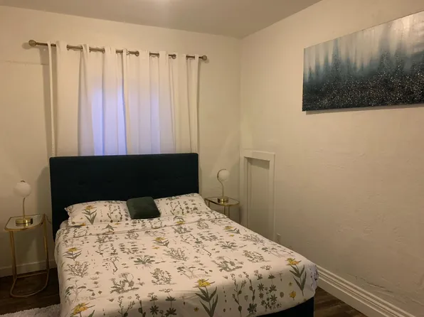 421 W 8th St, Long Beach, CA