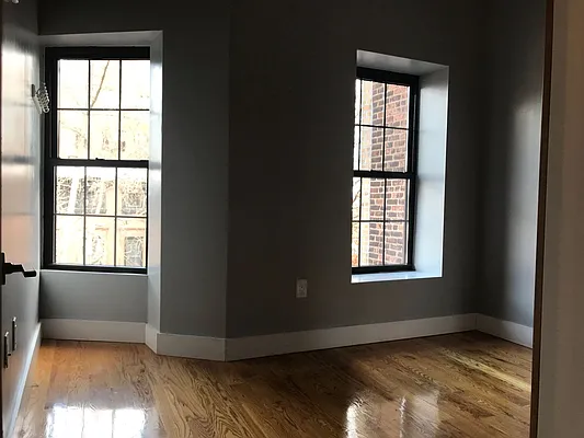 Rented by Premier Metro Realty Corp | media 14