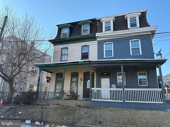 2nd image of 4660 Penn St