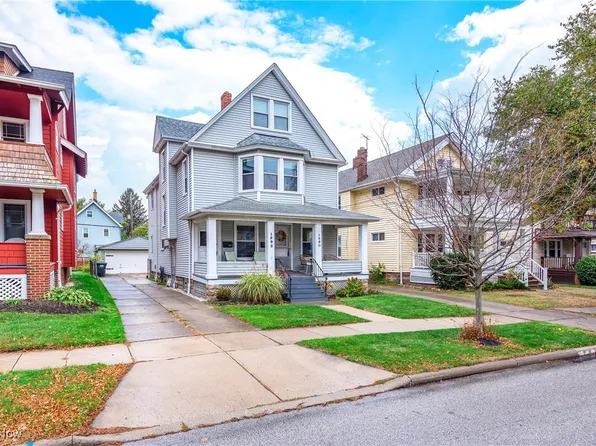 1590 Lakeland Ave, Lakewood, OH 44107