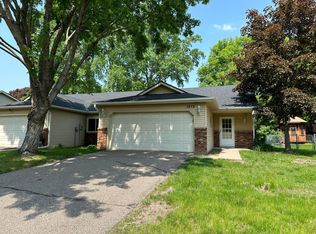 1273 Edgehill Ct, Saint Paul, MN 55109