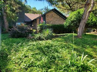 2807 Panhandle Dr, Grapevine, TX 76051