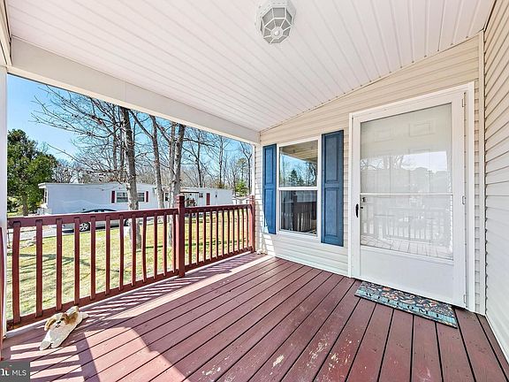 4th image of 106 Redwood Dr