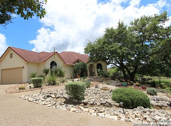 2nd image of 107 Cottontail Cir