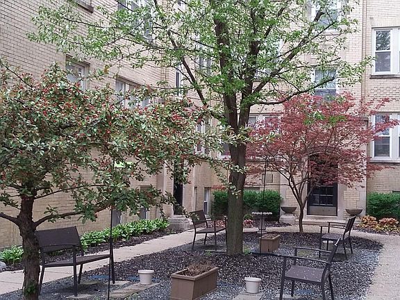 2nd image of 3412 W Foster Ave APT 2A