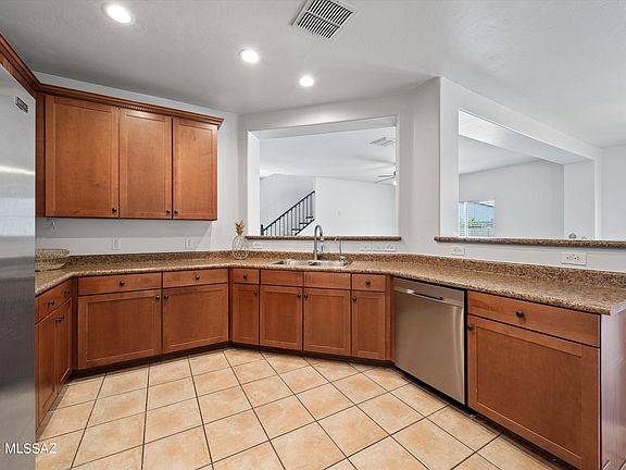5th image of 1105 W Calle Del Libro Dorado