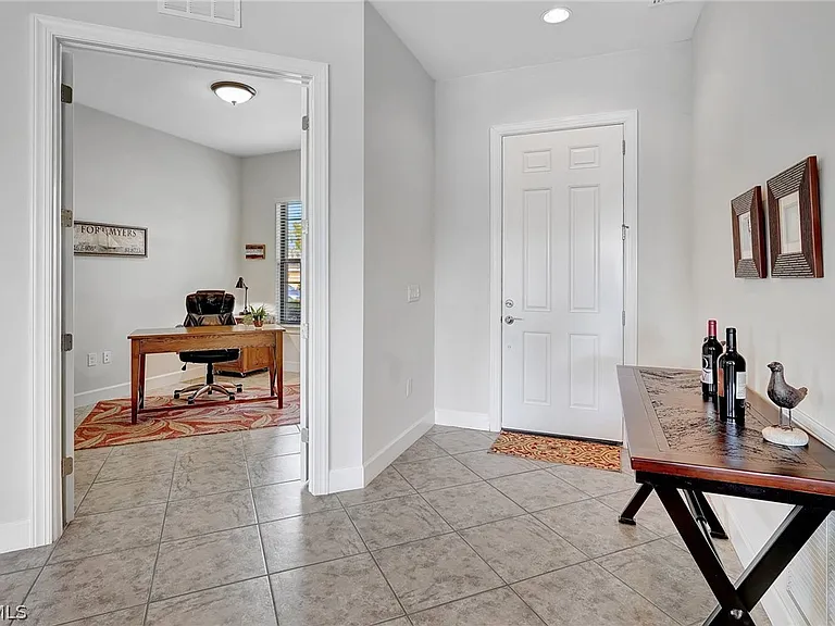 10879 Rutherford Rd — Photo 2