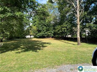 Utica Ave, Wind Gap, PA 18091