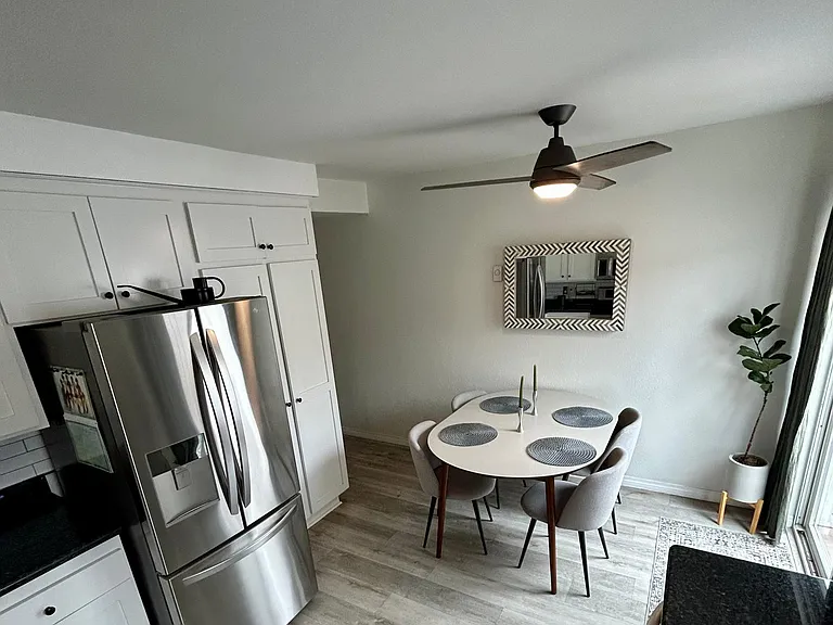 3970 Ingraham St #7 — Photo 8