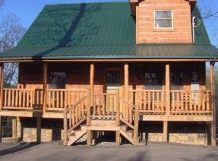 821 Ridgefield Dr, Sevierville, TN 37876