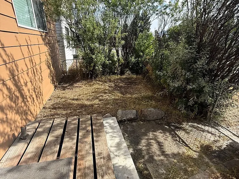 2551 S Main St — Photo 25