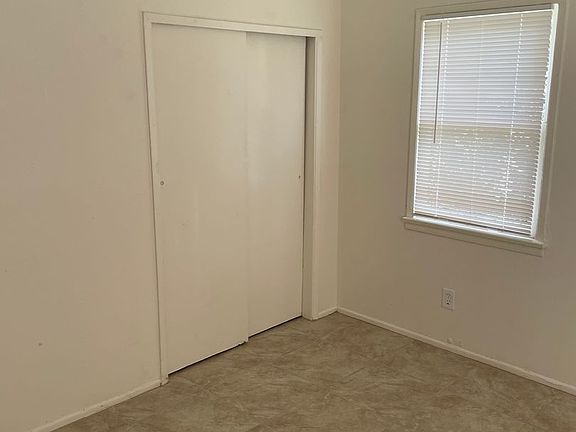 4th image of 1461-1463 N Lugo Ave #94f7d55f3