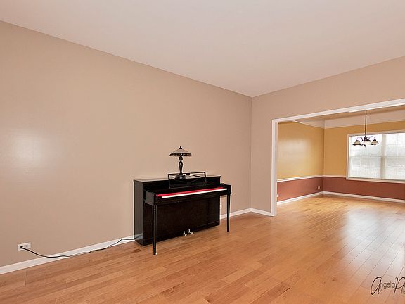 4th image of 808 Tylerton Cir
