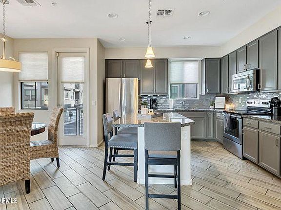 4th image of 2090 S Dorsey Ln Unit 1036