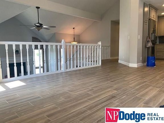 4th image of 15605 Parker Cir