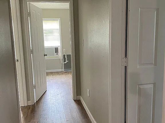 5th image of 4210 Harding Dr