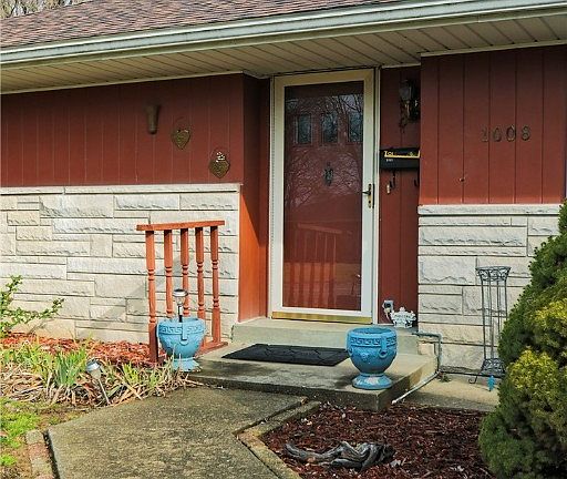 4th image of 1008 Springdale Drive
