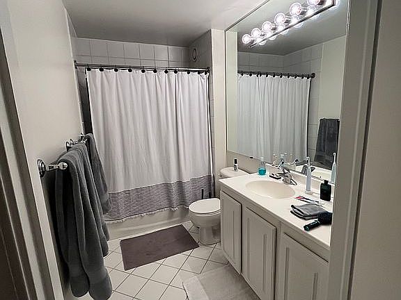 5th image of 345 N La Salle Dr APT 1005