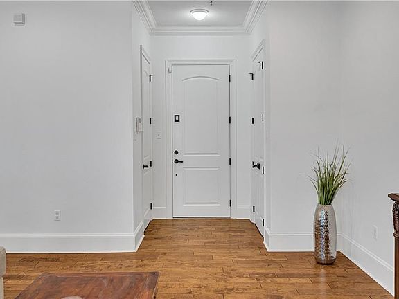 2nd image of 1633 1st St APT 202