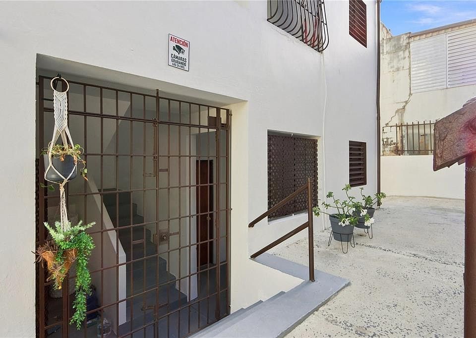 1st image of Calle Pineiro Urb Garcia Ubarri 67 APT 3A