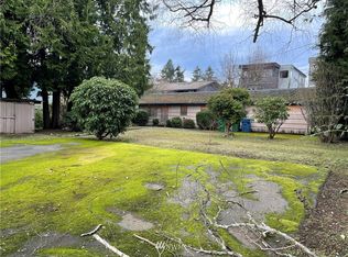 13323 1/2 1st Ave NE, Seattle, WA 98125