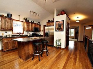 15575 68th Pl N, Maple Grove, MN 55311