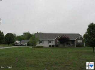1640 S Plum Ln, Carthage, MO 64836