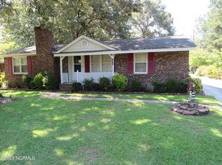 1315 Coward Ln, Grimesland, NC 27837