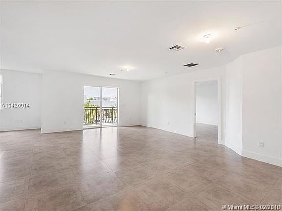 4th image of 555 E Dania Beach Blvd #4