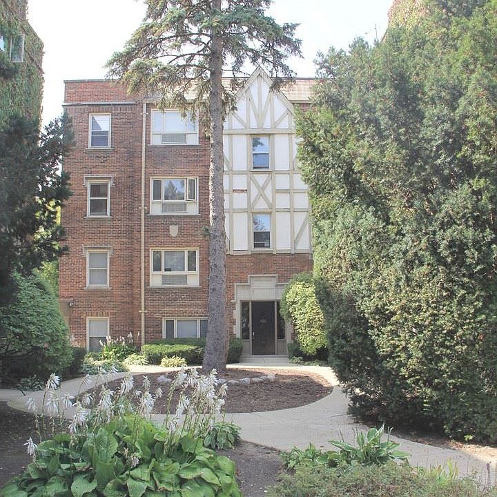 1st image of 430 N Park Blvd APT 3