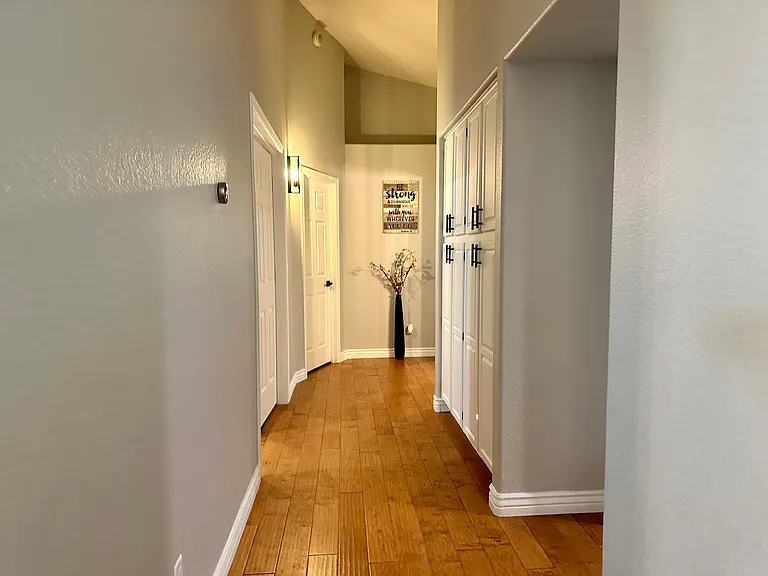 10918 W Bermuda Dr — Photo 18