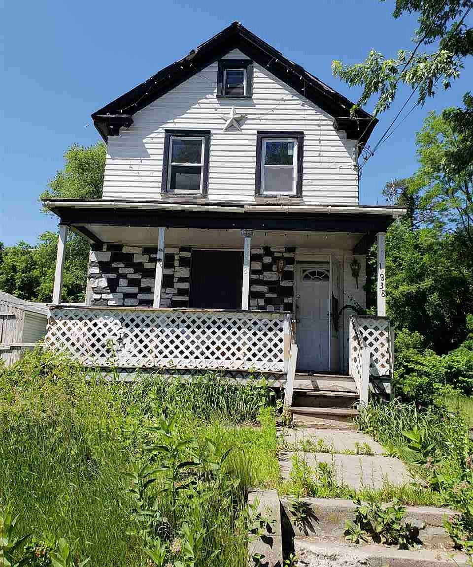 1838 Watt St Schenectady Ny 12304 Zillow