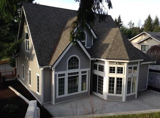 937 Holly Dr, Fircrest, WA 98466