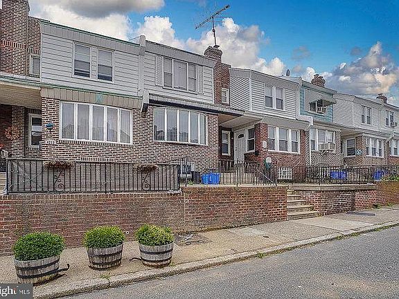 2nd image of 4210 Vista St